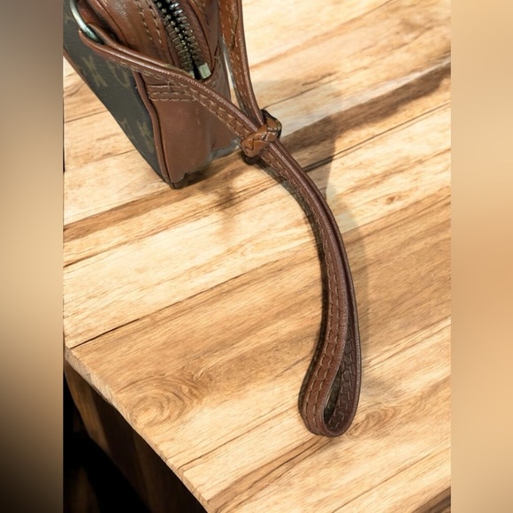 Louis Vuitton VintageMonogram Wristlet - Picture 10 of 12